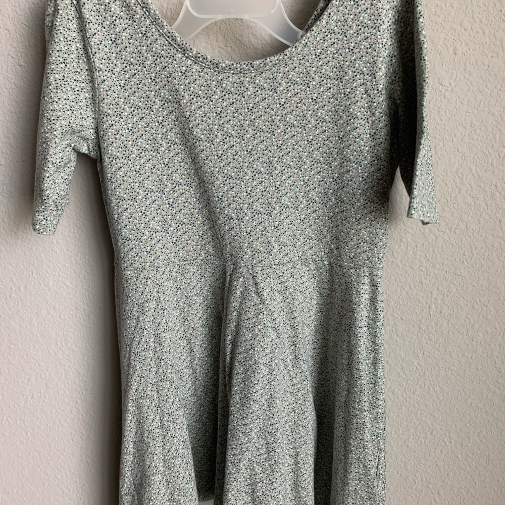 Old Navy cotton knit dress. Pale sage dress w/mini colored dots.